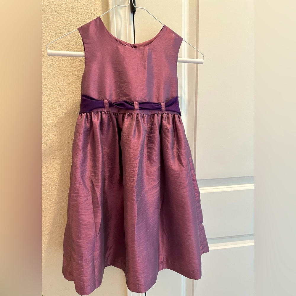 Girls special event, party dress. Purple violet color w big bow sash. Size 6/6x